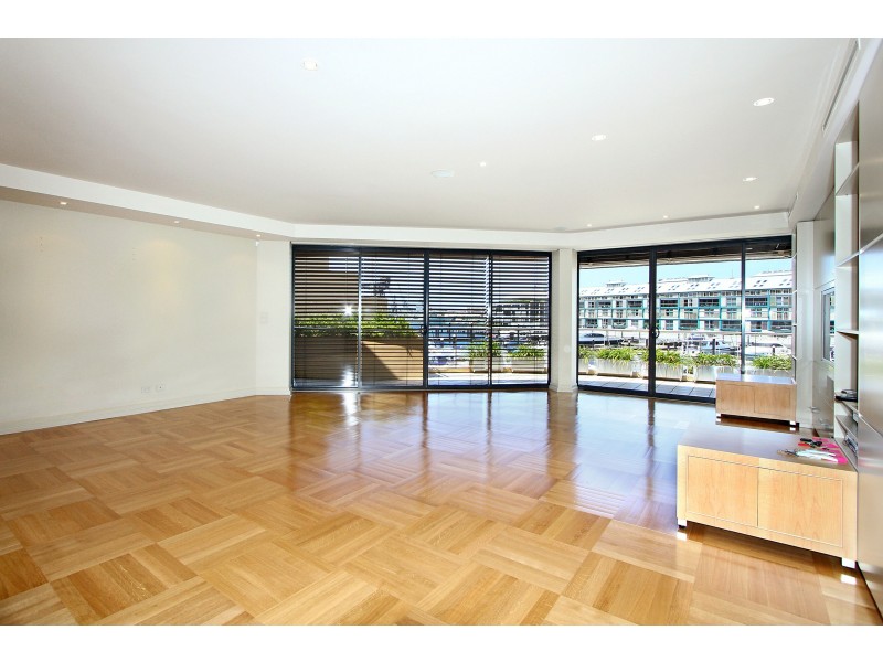 33/10 Lincoln Crescent, Woolloomooloo NSW 2011
