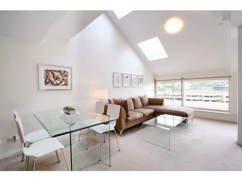 572/6 Cowper Wharf Road, Woolloomooloo NSW 2011