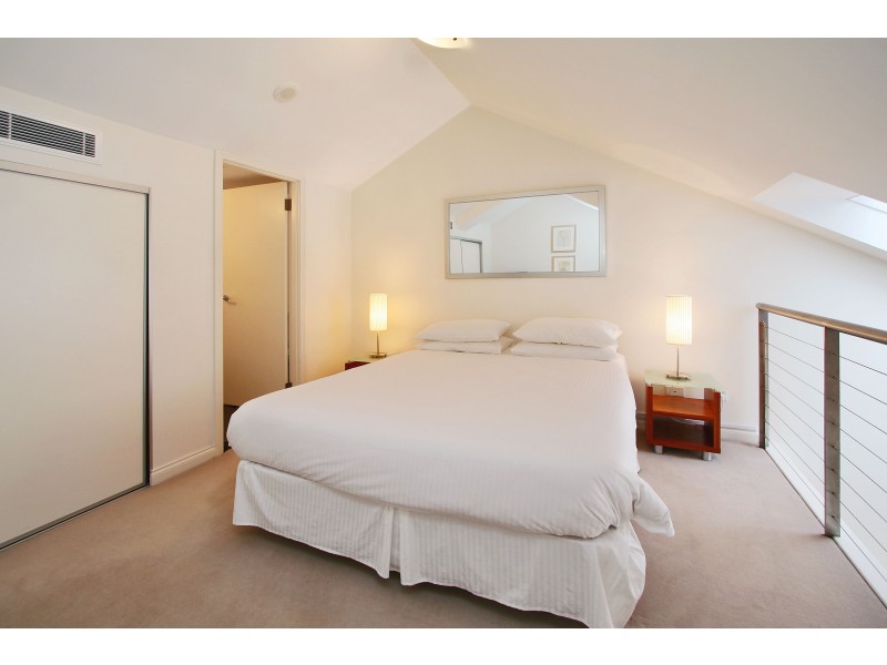 572/6 Cowper Wharf Road, Woolloomooloo NSW 2011