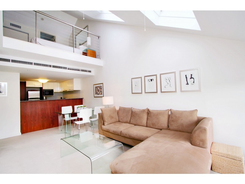 572/6 Cowper Wharf Road, Woolloomooloo NSW 2011