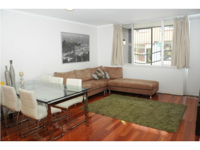 G05/200 William St – Entry via McElhone Street, Potts Point NSW 2011