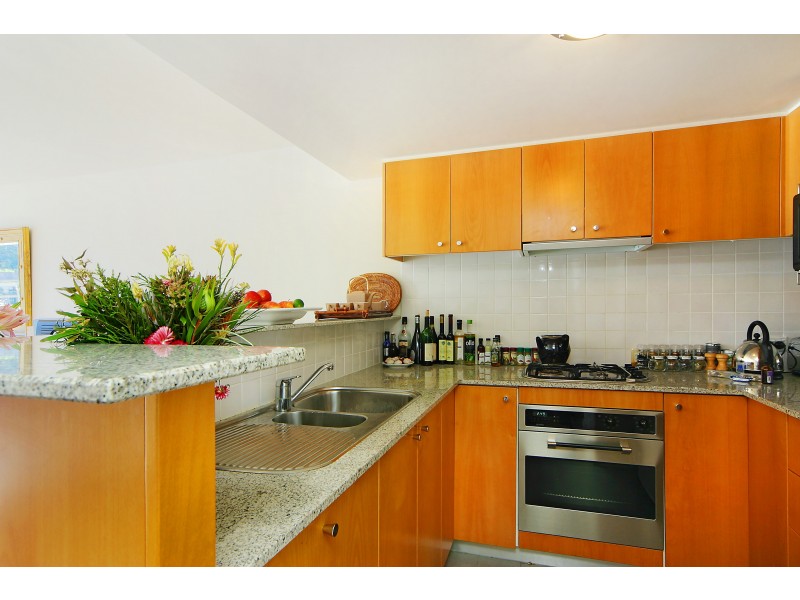 215/6 Cowper Wharf Road, Woolloomooloo NSW 2011