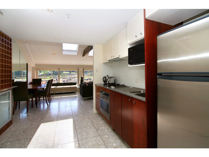 582/6 Cowper Wharf Road, Woolloomooloo NSW 2011