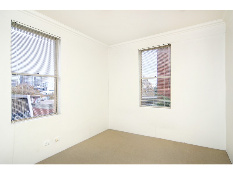 40/13 Ernest Street, Crows Nest NSW 2065