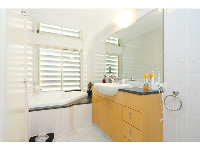 320/6 Cowper Wharf Road, Woolloomooloo NSW 2011