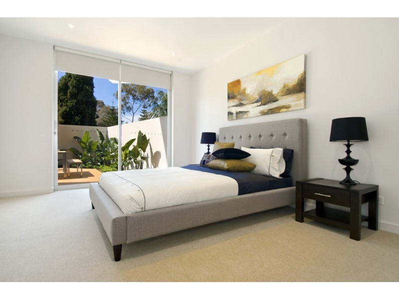 2/70 Bradleys Head Road, Mosman NSW 2088