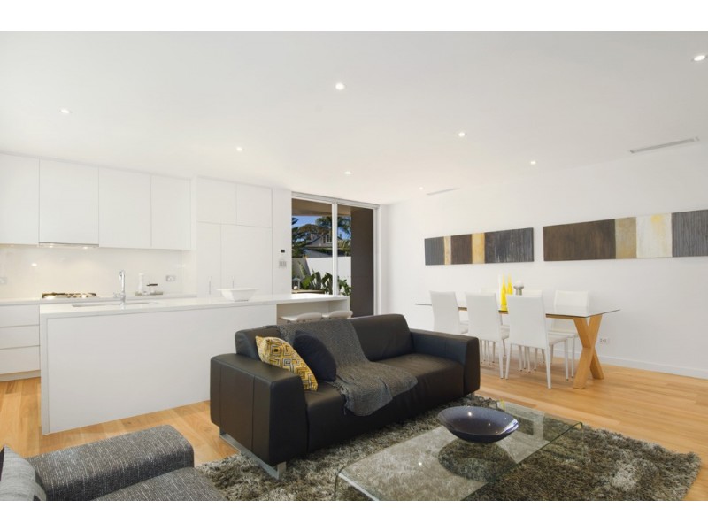 2/70 Bradleys Head Road, Mosman NSW 2088