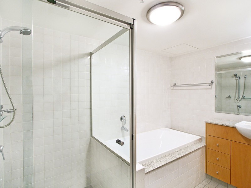 215/6 Cowper Wharf Road, Woolloomooloo NSW 2011