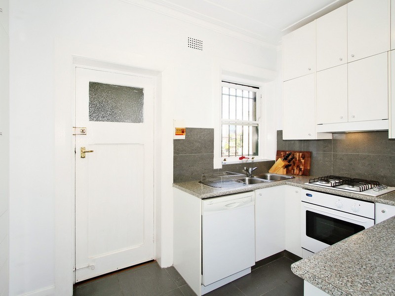 2/4 Ben Boyd Road, Neutral Bay NSW 2089