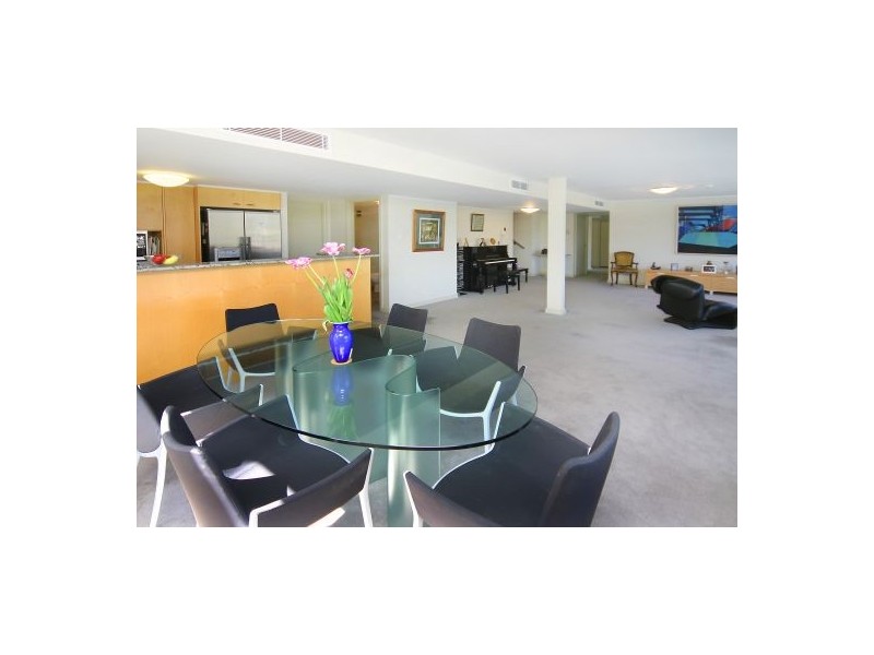 417/6 Cowper Wharf Road, Woolloomooloo NSW 2011