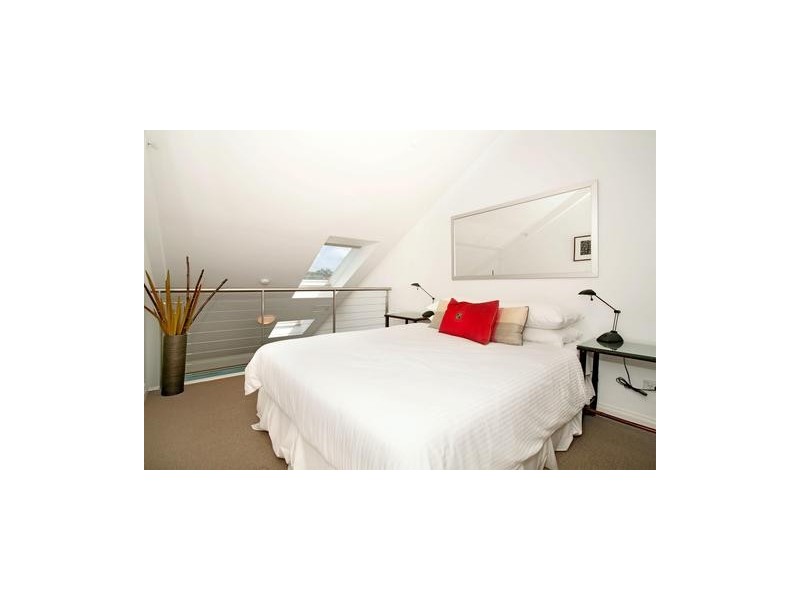 571/6 Cowper Wharf Road, Woolloomooloo NSW 2011