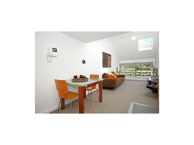 571/6 Cowper Wharf Road, Woolloomooloo NSW 2011