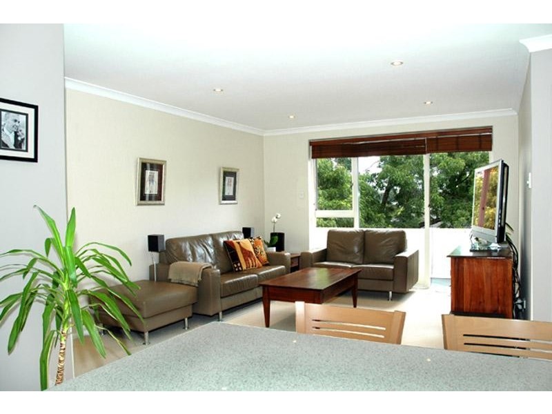 22/11 Hampden Road, Artarmon NSW 2064