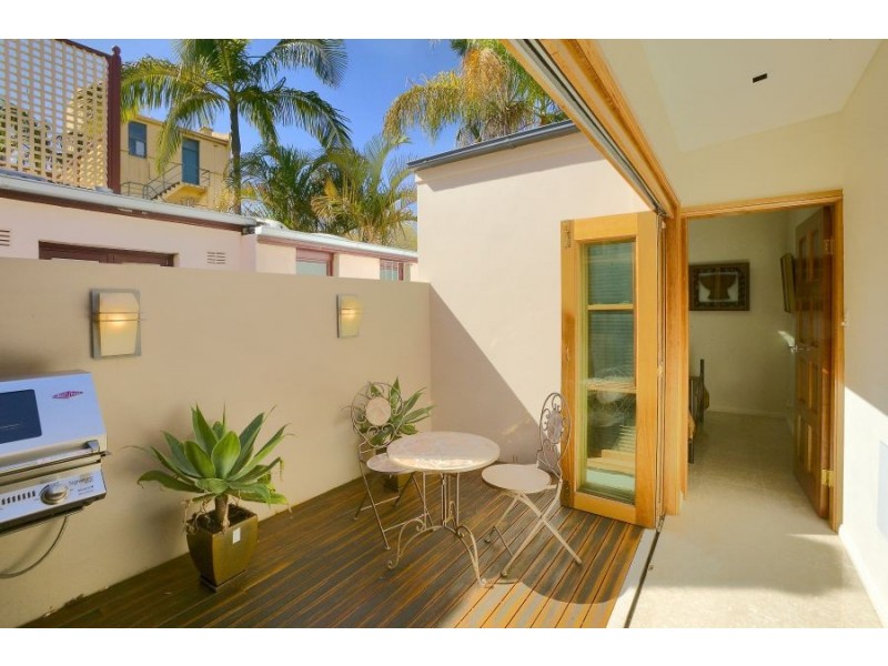 16 Bourke Street, Woolloomooloo NSW 2011