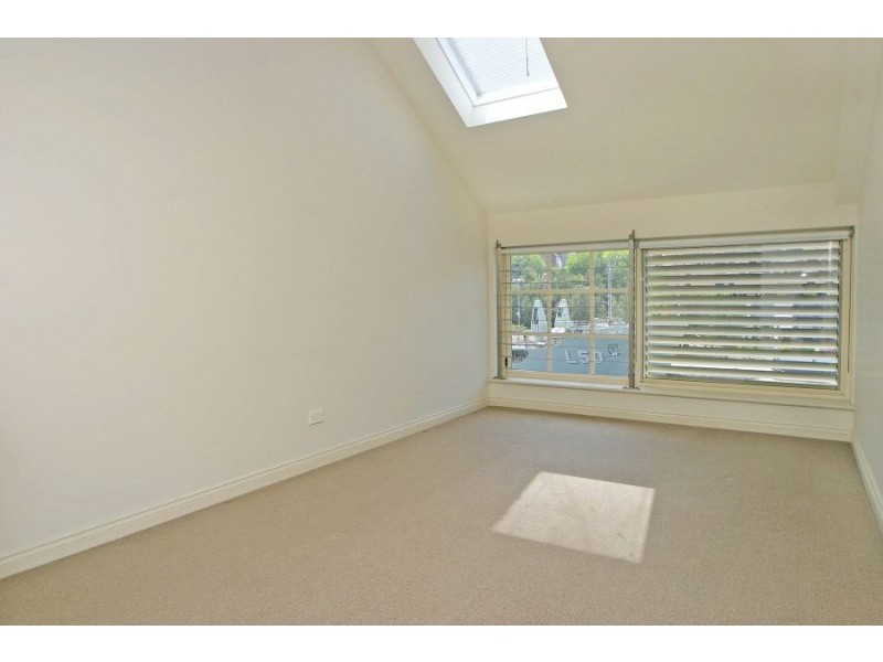 566/6 Cowper Wharf Road, Woolloomooloo NSW 2011