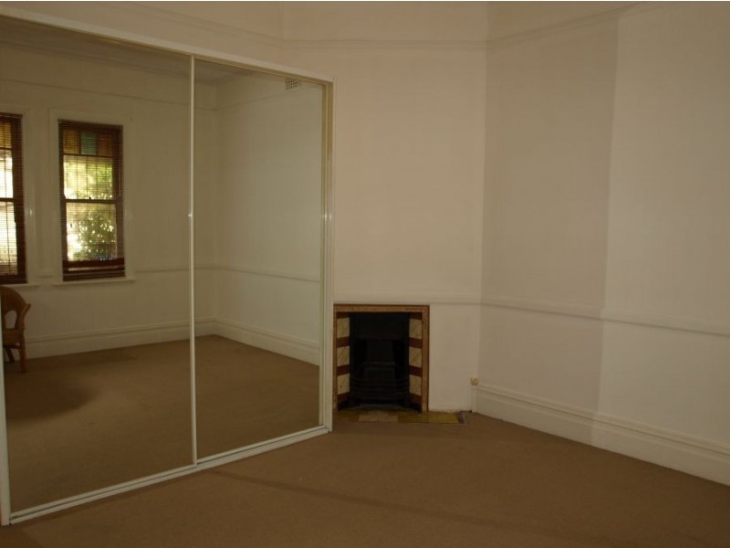 2/37 Bayview Street, Mcmahons Point NSW 2060