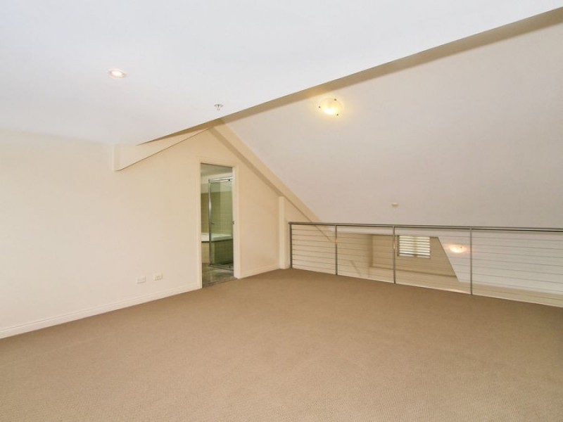 506/6 Cowper Wharf Road, Woolloomooloo NSW 2011