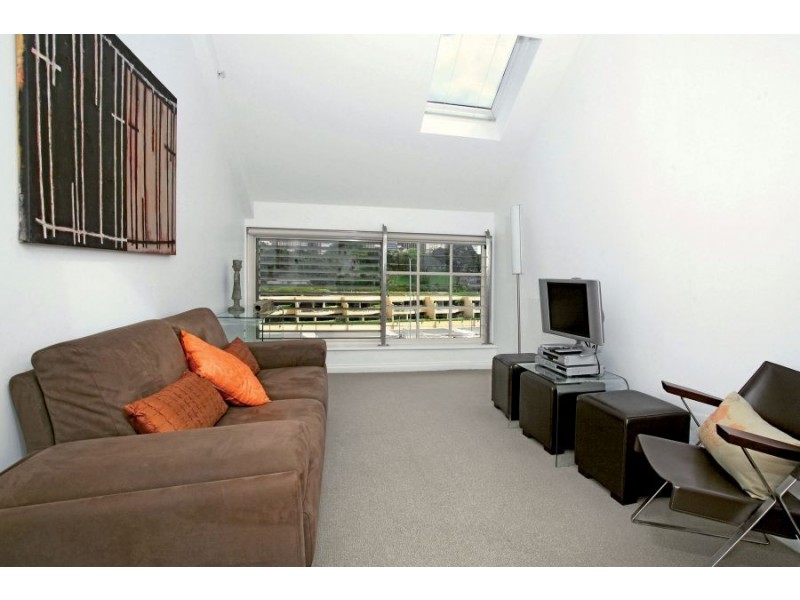 571/6 Cowper Wharf Road, Woolloomooloo NSW 2011