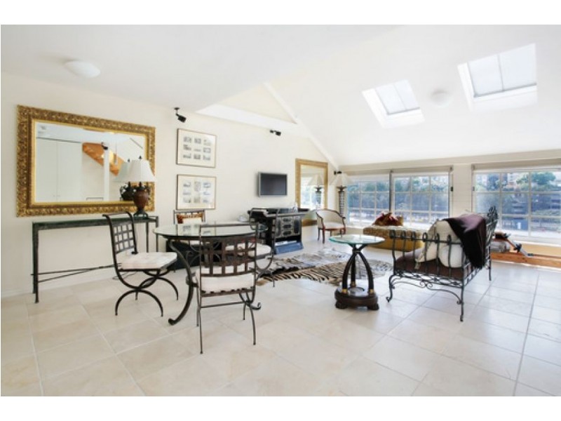 532/6 Cowper Wharf Road, Woolloomooloo NSW 2011