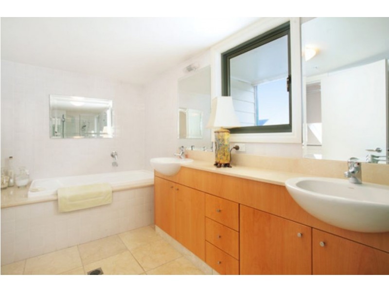 532/6 Cowper Wharf Road, Woolloomooloo NSW 2011