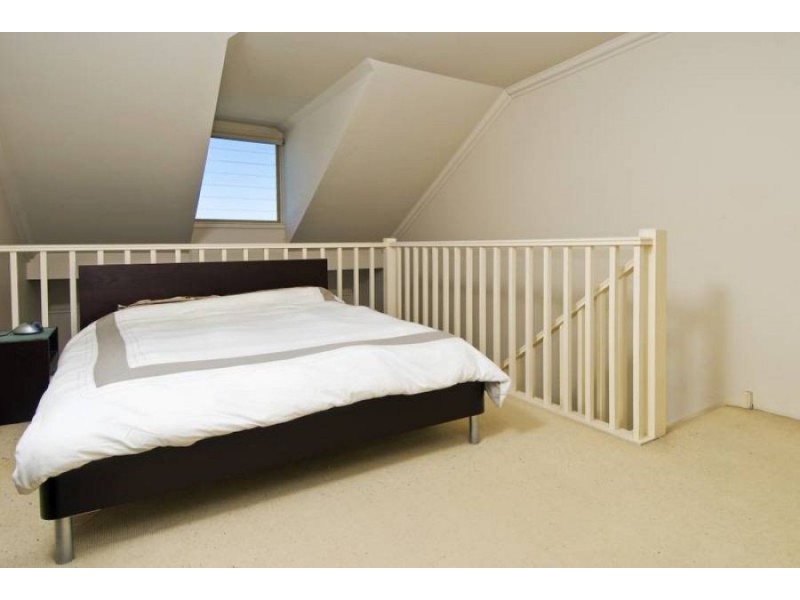 60/13 Ernest Street, Crows Nest NSW 2065