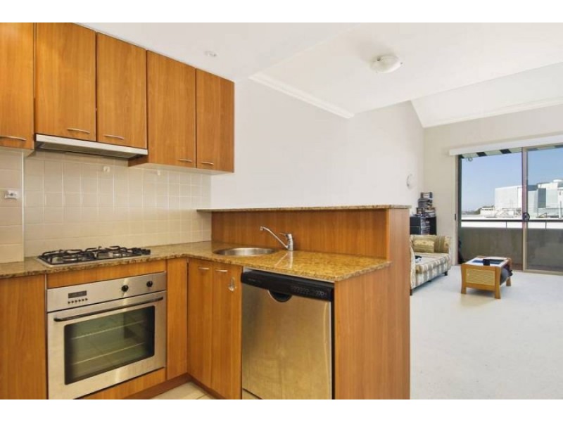 60/13 Ernest Street, Crows Nest NSW 2065
