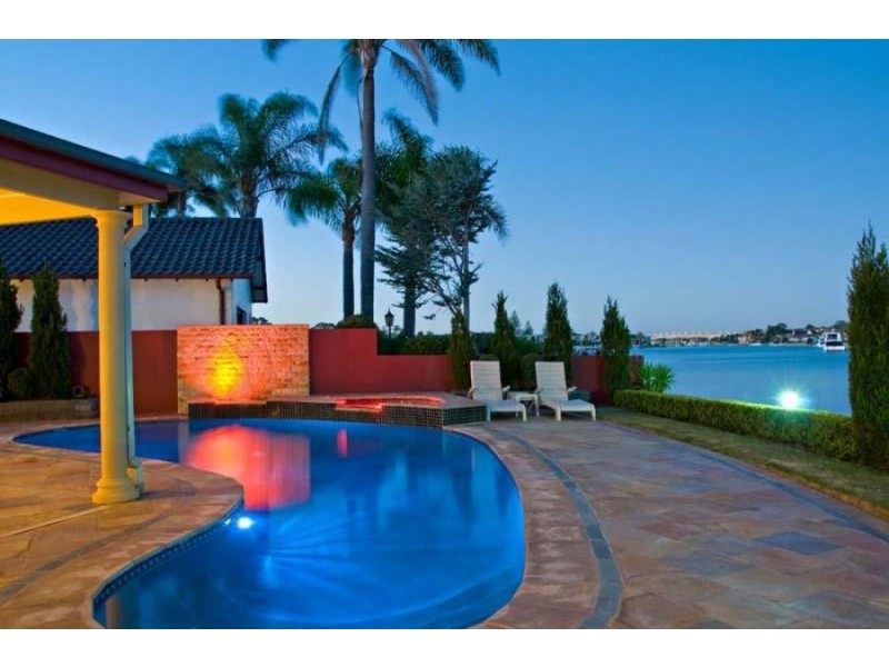 2 James Cook Island, Sylvania Waters NSW 2224