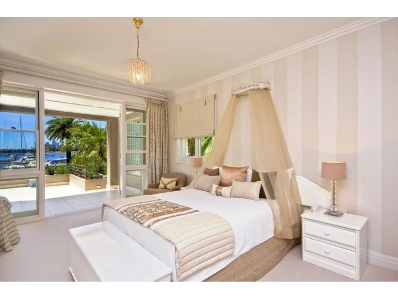 13/2-10 Le Vesinet Drive, Hunters Hill NSW 2110