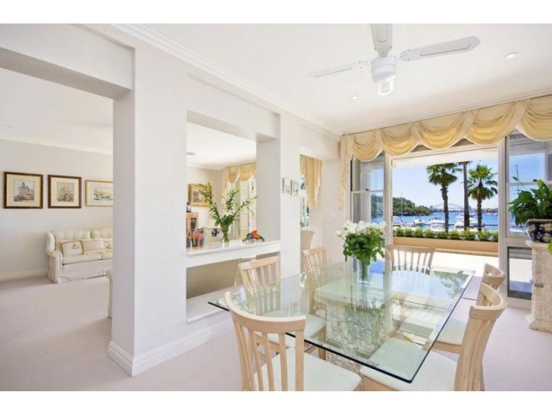 13/2-10 Le Vesinet Drive, Hunters Hill NSW 2110