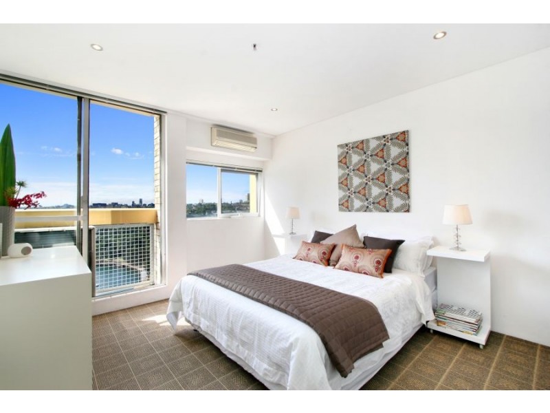 136/14 Blues Point Road, Mcmahons Point NSW 2060