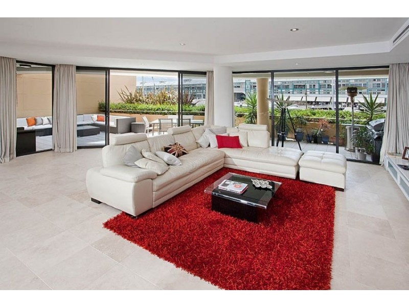 8 Wharf Terraces, 10 Lincoln Crescent, Woolloomooloo NSW 2011