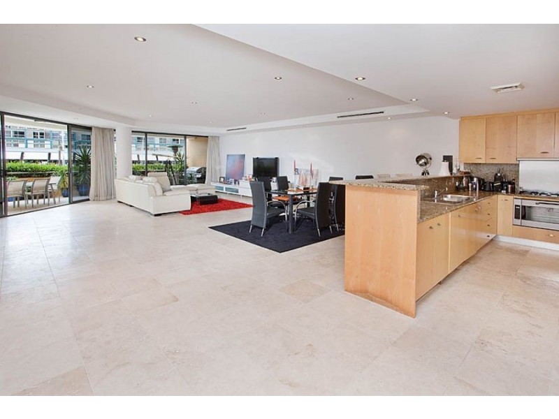 8 Wharf Terraces, 10 Lincoln Crescent, Woolloomooloo NSW 2011
