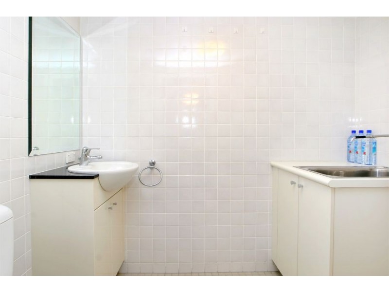 530/6 Cowper Wharf Road, Woolloomooloo NSW 2011