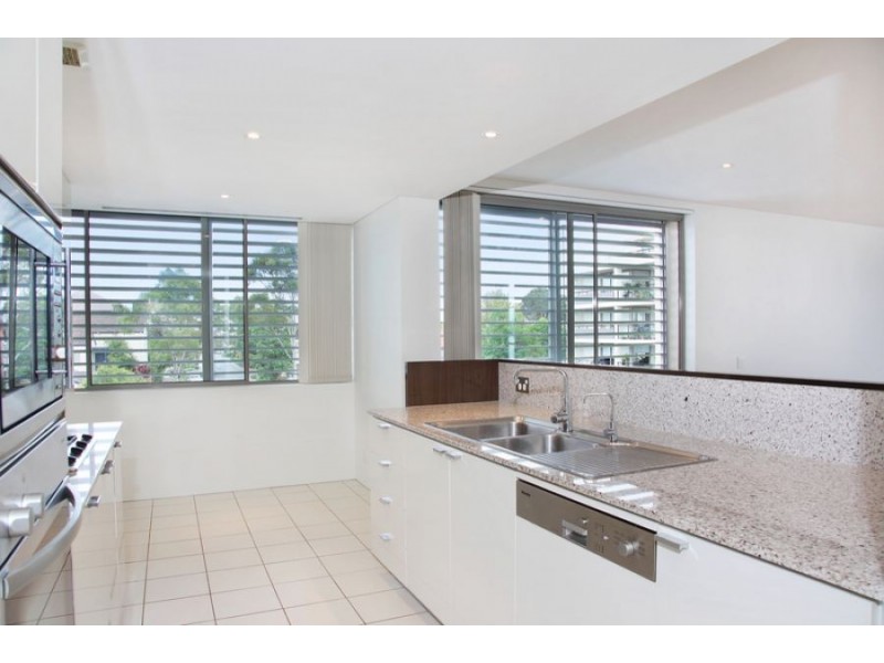 8/18 Edgewood Crescent, Cabarita NSW 2137
