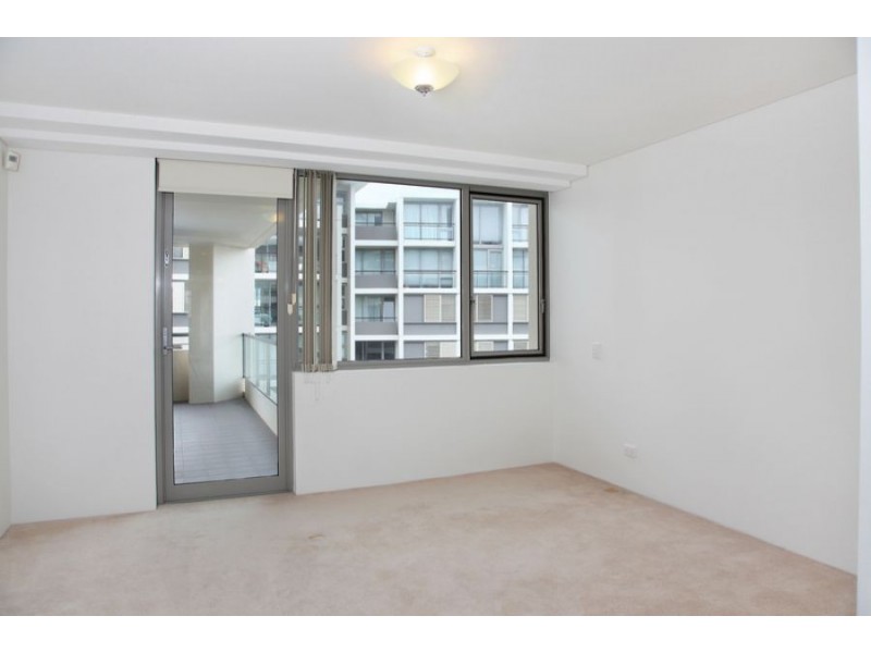8/18 Edgewood Crescent, Cabarita NSW 2137
