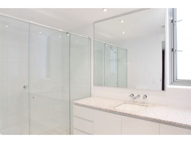 8/18 Edgewood Crescent, Cabarita NSW 2137