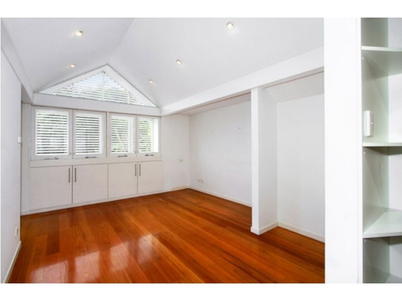 8 Upper Road, Glebe NSW 2037