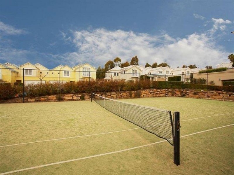 4 Rosemeadow Drive, Cabarita NSW 2137