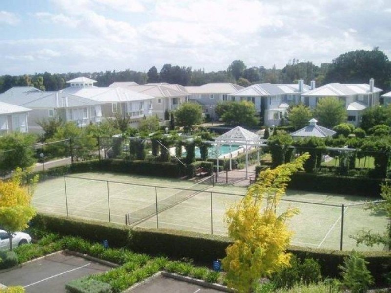 4 Rosemeadow Drive, Cabarita NSW 2137