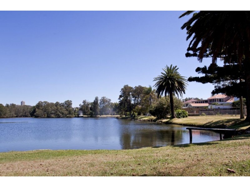1 Lakeside Crescent, North Manly NSW 2100