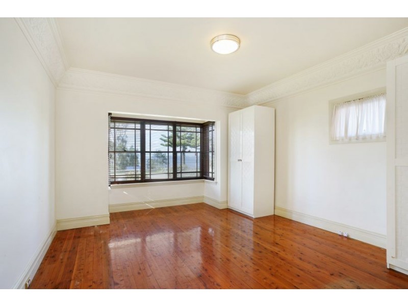 33 The Grand Parade, Brighton-le-sands NSW 2216