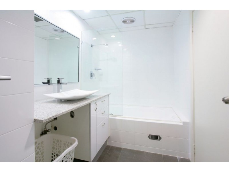 215/88 Dowling Street, Woolloomooloo NSW 2011