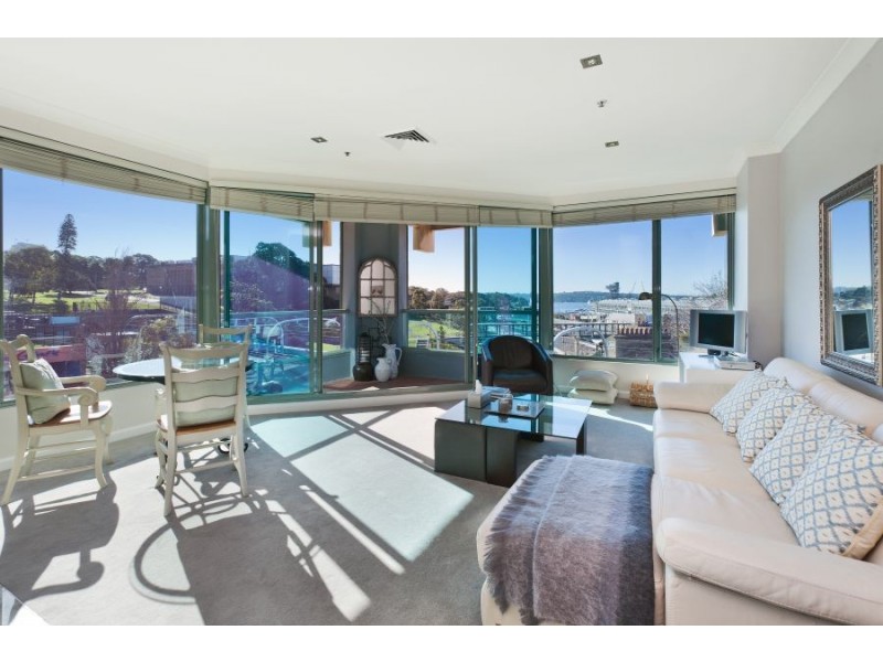 402/22 Sir John Young Crescent, Woolloomooloo NSW 2011