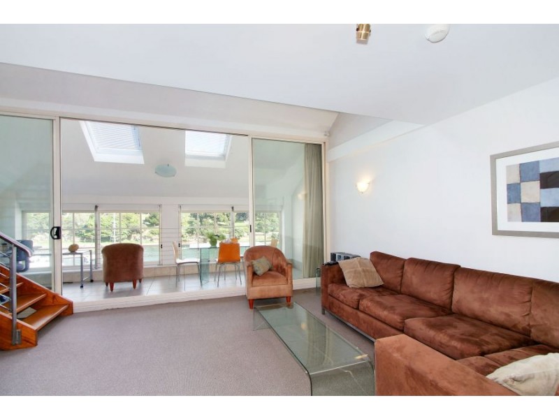 519/6 Cowper Wharf Road, Woolloomooloo NSW 2011