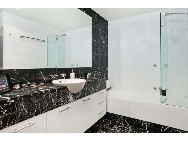 A706/ 24 Point Street, Pyrmont NSW 2009