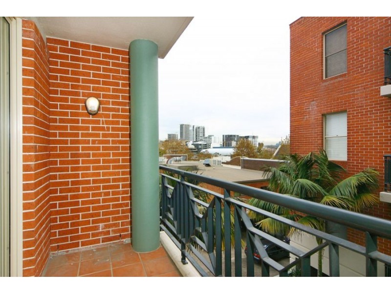 40/13 Ernest Street, Crows Nest NSW 2065