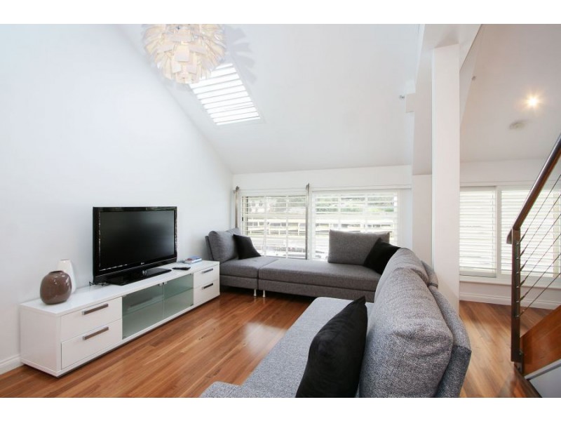 580/6 Cowper Wharf Road, Woolloomooloo NSW 2011