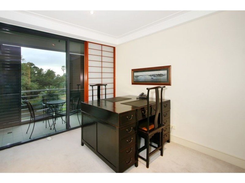 61/7 Macquarie Street, Sydney NSW 2000