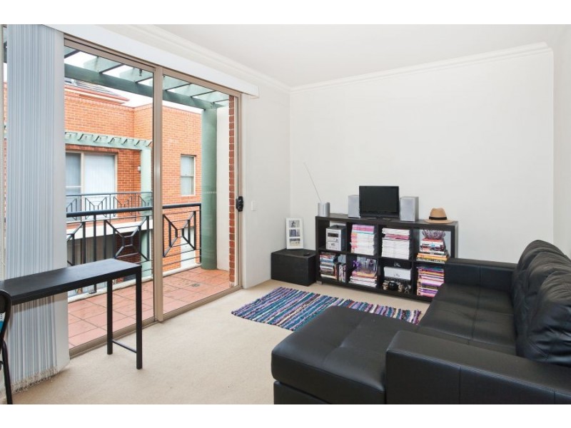 54/13  Ernest Street, Crows Nest NSW 2065