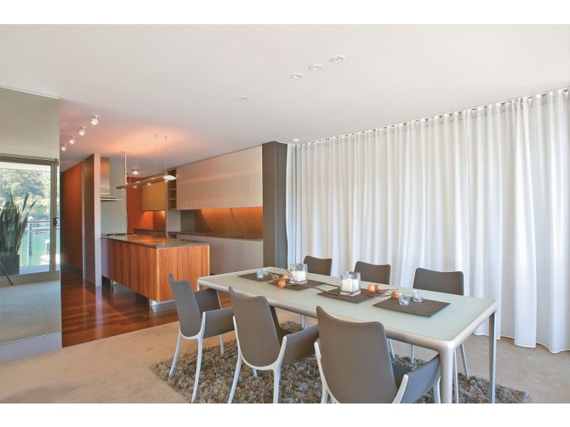 222 Finger Wharf, 6 Cowper Wharf Road, Woolloomooloo NSW 2011